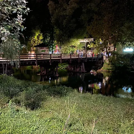 Apartment & Fountain