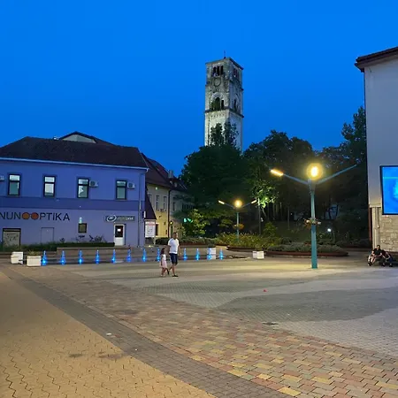 & Fountain Apartment Bihać