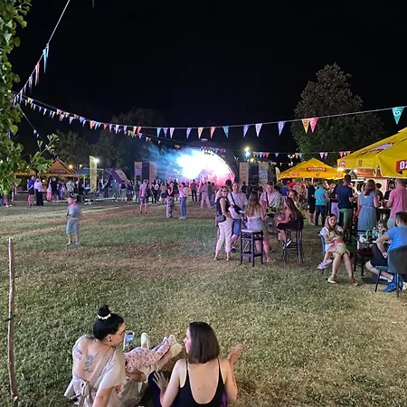 Lejlighed & Fountain *