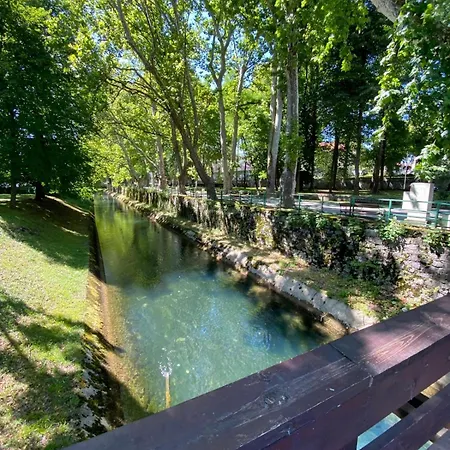 & Fountain Διαμέρισμα