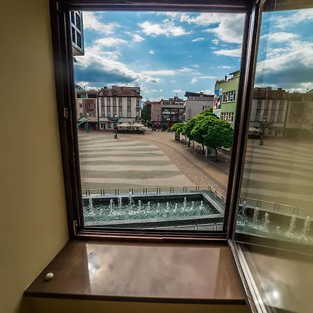 & Fountain Apartment