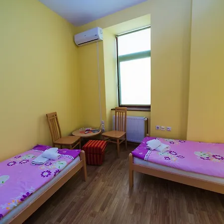 Apartment & Fountain