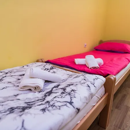 Apartment & Fountain *