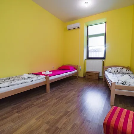 & Fountain Apartment *