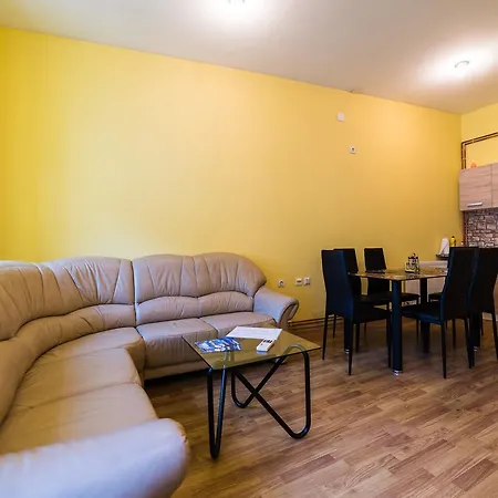 & Fountain Apartment Bihac